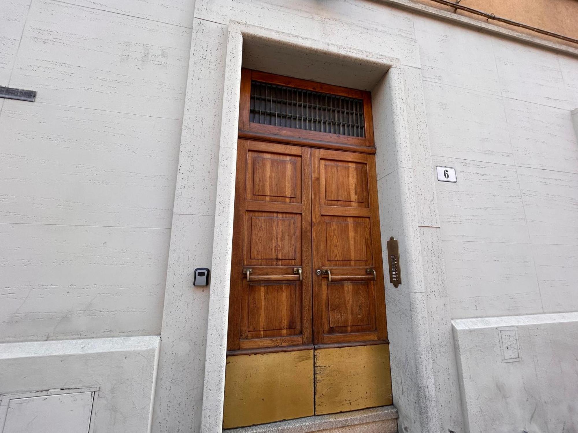 Casa Daura - Your Comfortable Apartment In Bologna - Parking Exteriér fotografie