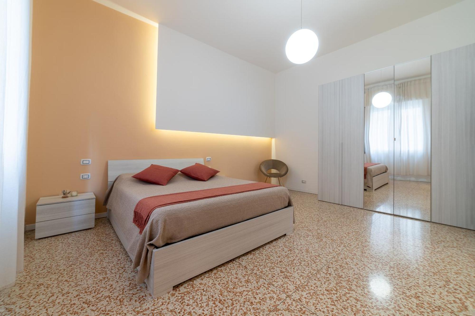Casa Daura - Your Comfortable Apartment In Bologna - Parking Exteriér fotografie